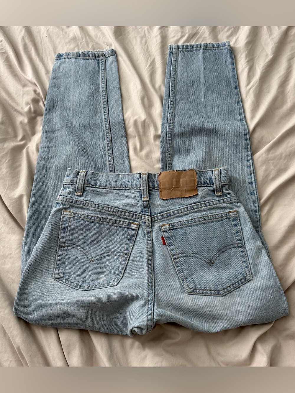 Levi’s 550 Vintage 90s Light Wash High Rise Relaxed Jeans 28x28